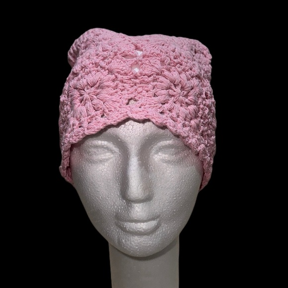 Hand Woven Hollowed-Out hat Stylish and Charming Flower Beanie - Picture 3 of 7